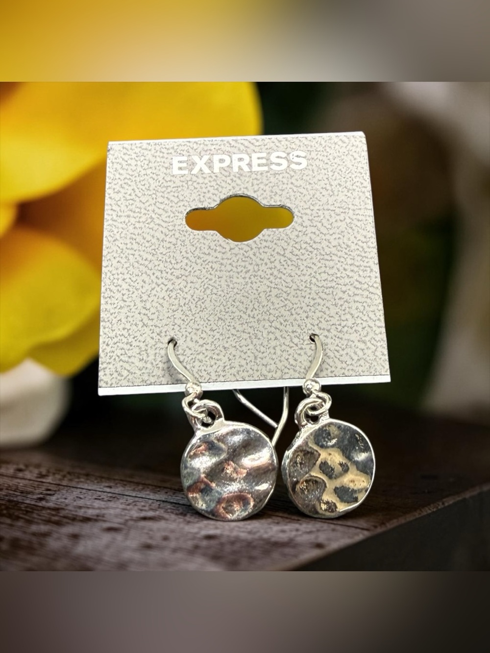 🩶EXPRESS🩶Silver-Tone Hammered Disc Drop Earrings/NIP